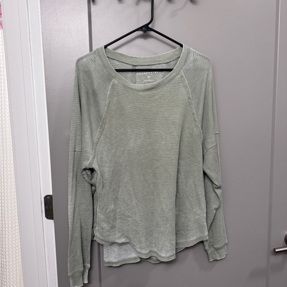Aeropostale Distressed long sleeve, size M